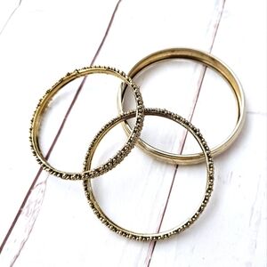 WOMEN'S GOLD BANGLE BRACELET